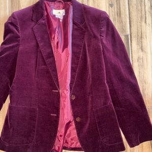 Elegant Women's Velvet Blazer in Deep Burgundy